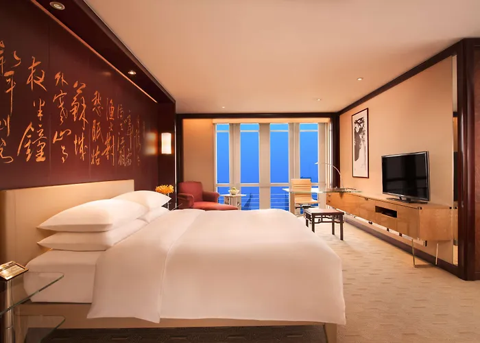 Luxury Hotels in Shanghai near The Shanghai Museum