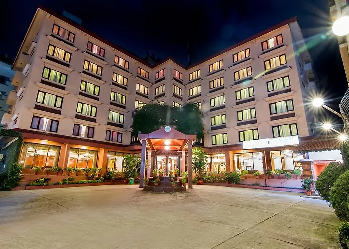 Hoteles de Lujo en Katmandú cerca de Puerta de los Mártires